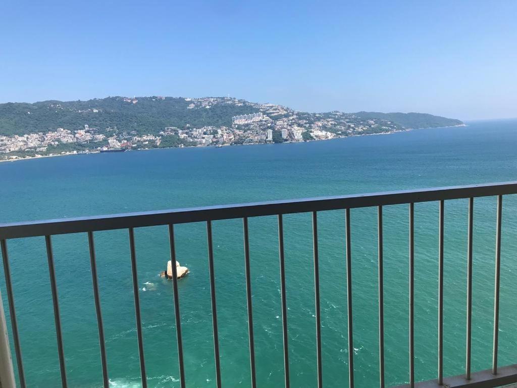 Suite Frente Al Mar En Torres Gemelas Acapulco Exterior foto